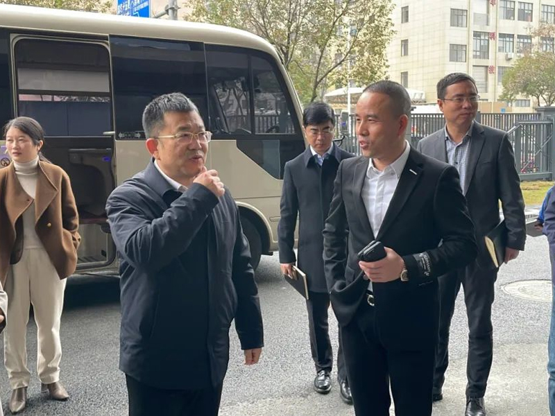 Detailed research and deep discussion to promote development | standing committee of the district people's congress visits zhejiang jienuo for inspection and exchange